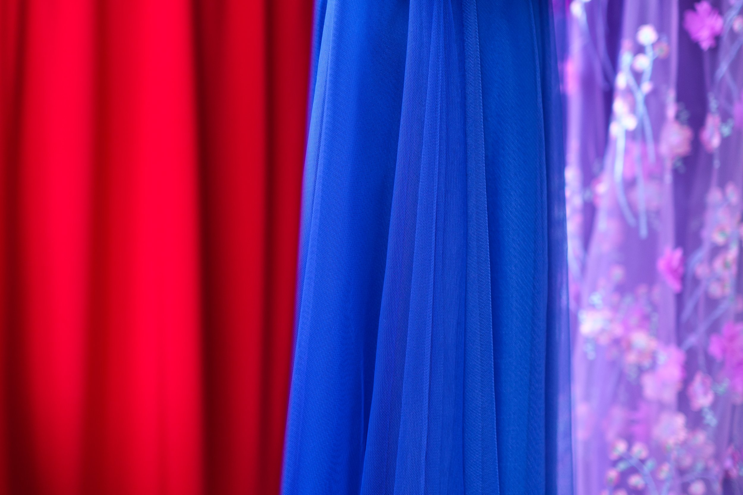  A colour wedding detail photograph of the bridesmaids dress from Veronica + Brandon’s wedding at Langdon Hall in Cambridge, Ontario by Toronto Wedding photographer Scott Williams (www.scottwilliamsphotographer.com) 