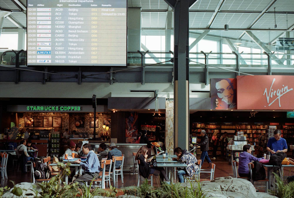 Vancouver, YRV Airport - The new departure terminal for International flights is amazingly beautiful!