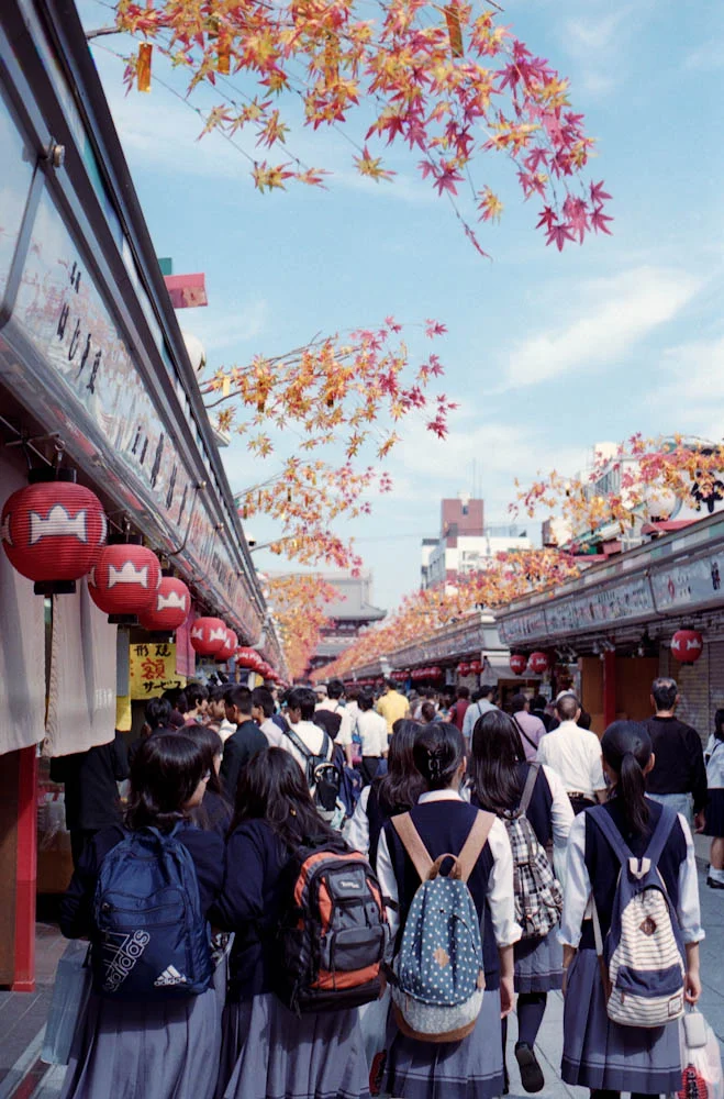 Senso-ji (Asakusa), Tokyo - We did not realize it at the time but around this time (mid-October) was when Japanese students went on field trips to famous places.