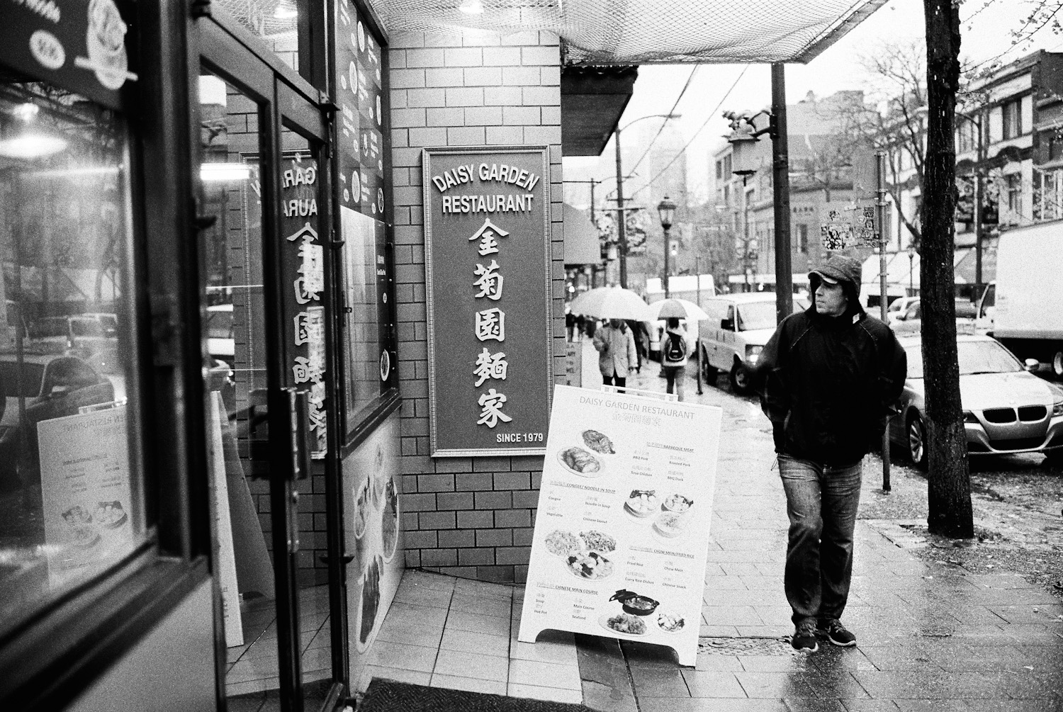 Vancouver-Downtown-Street-Documentary-LeMarcheStGeorge-11.jpg