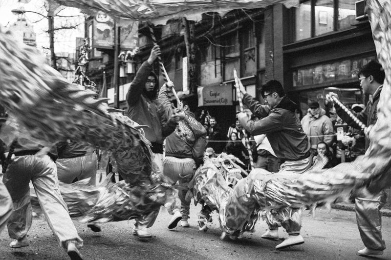 The kind of moves these guys pulled with this dragon was mesmerizing.