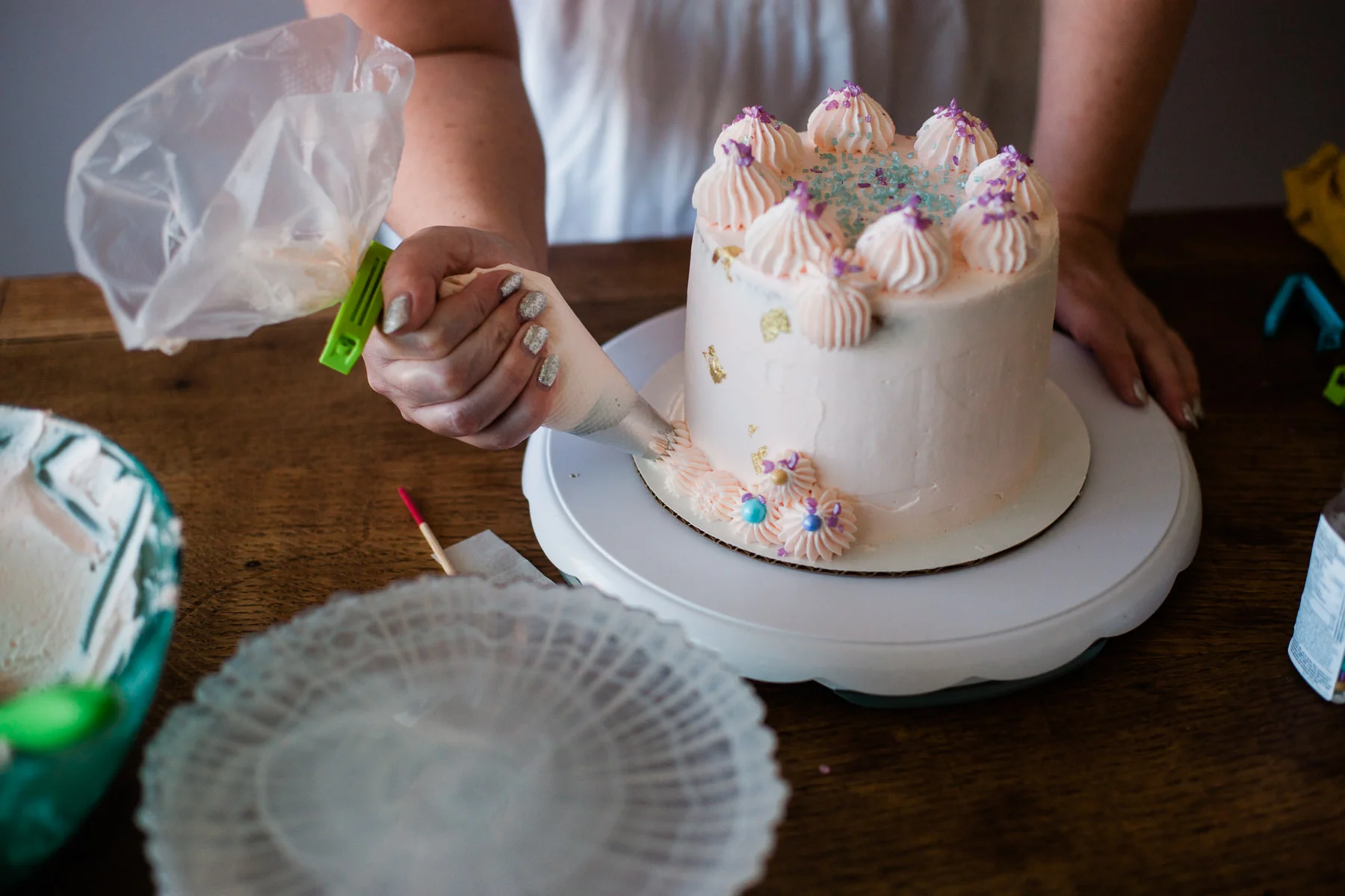 VanillaAndHoneyBee Cake WeddingVendorBTS-27.jpg