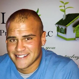 Jason E La Plant