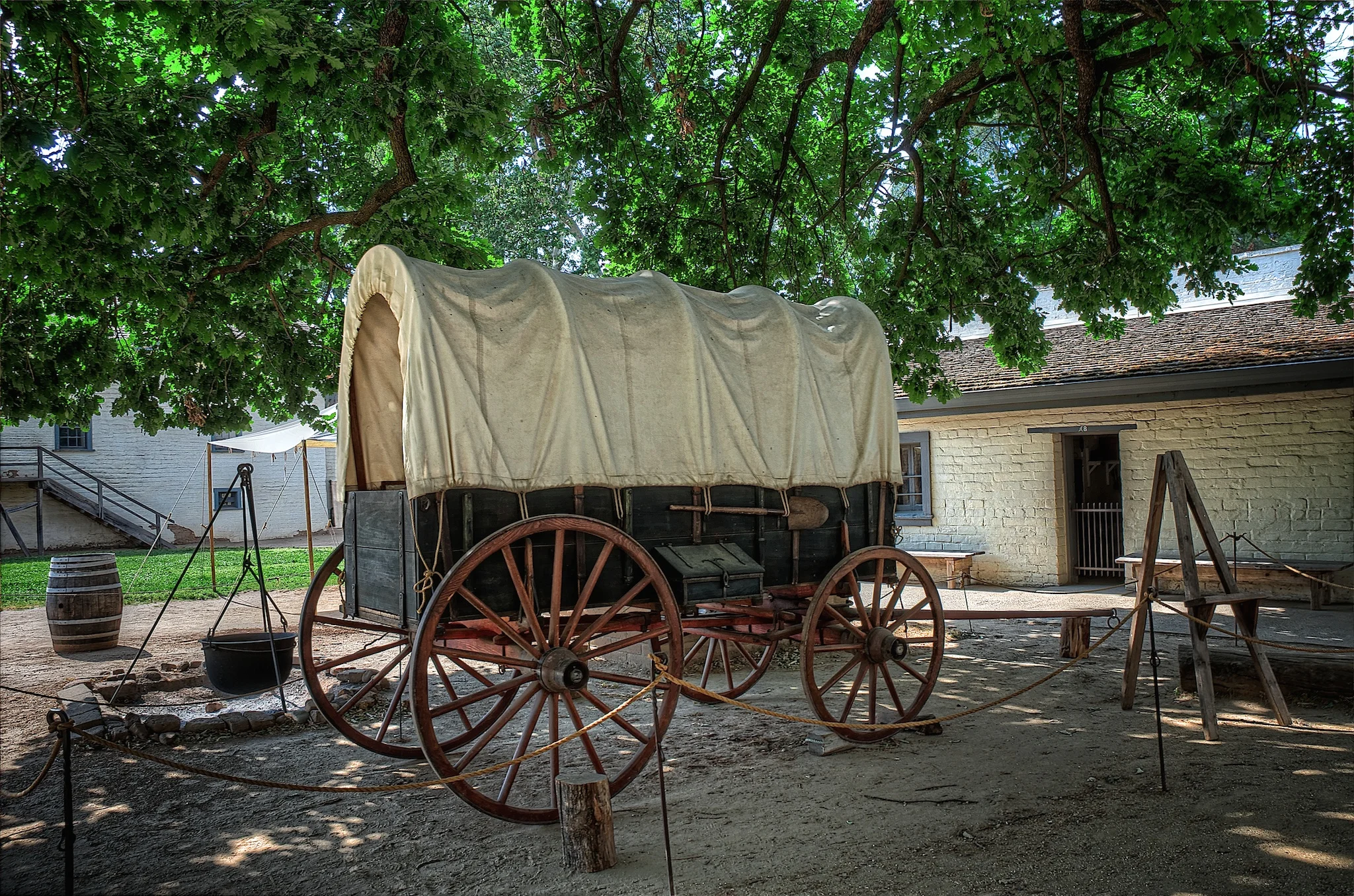 Stagecoach, Sutter's Fort, Sacramento, California