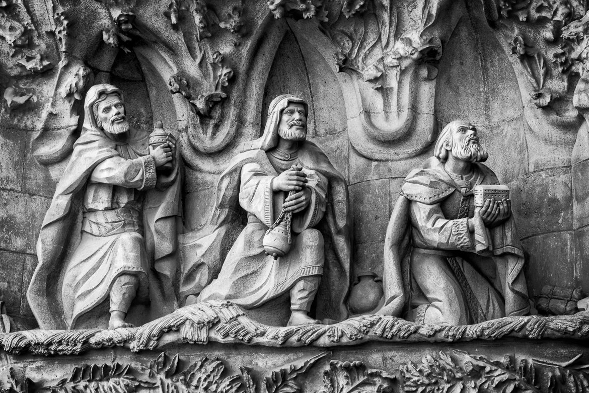 In Post: Black & White