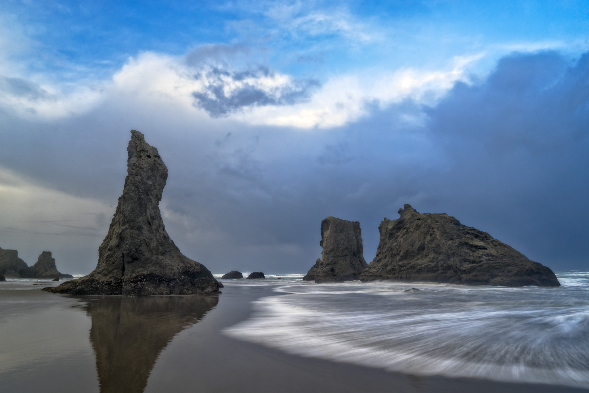 Tide Rush At Bandon Beach