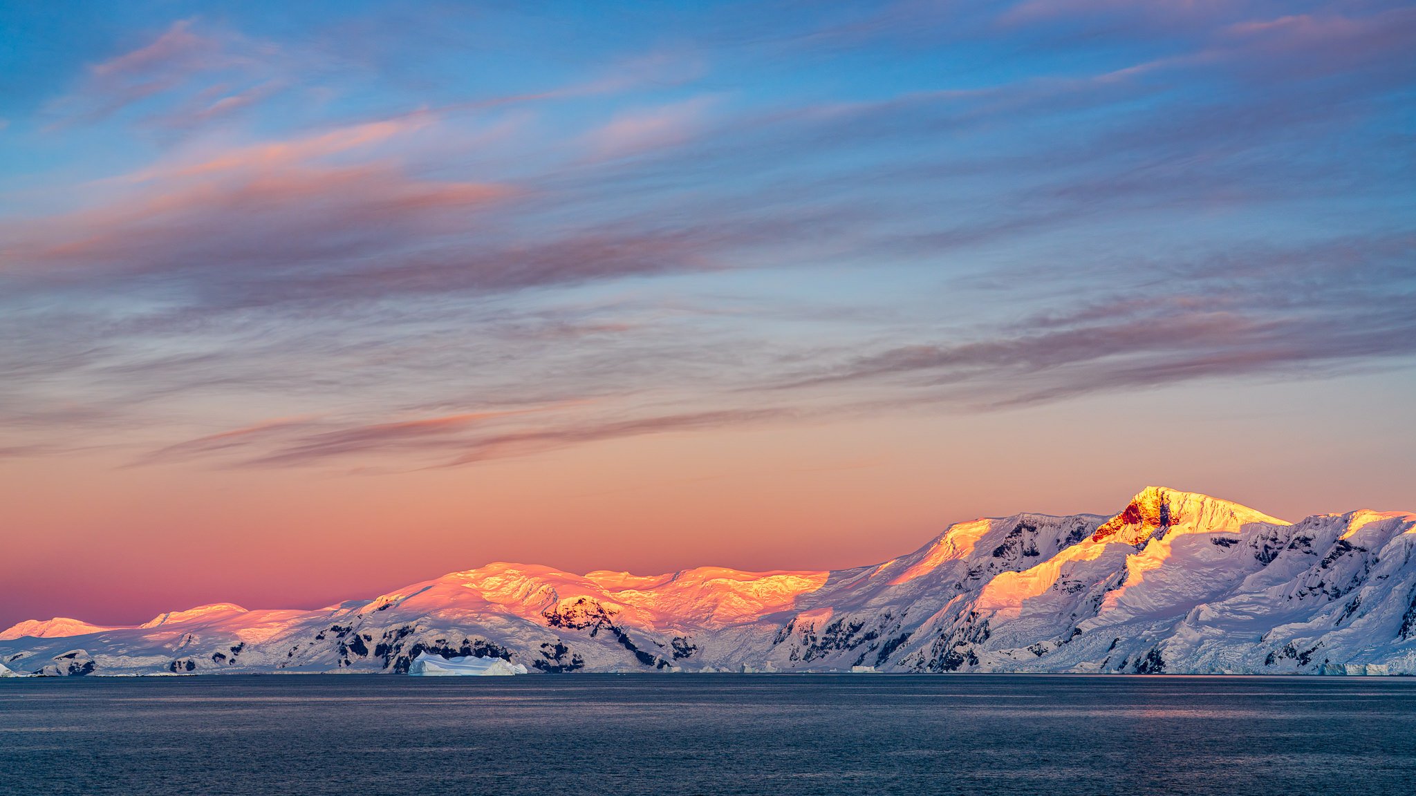 Twilight Glow with Color Curves