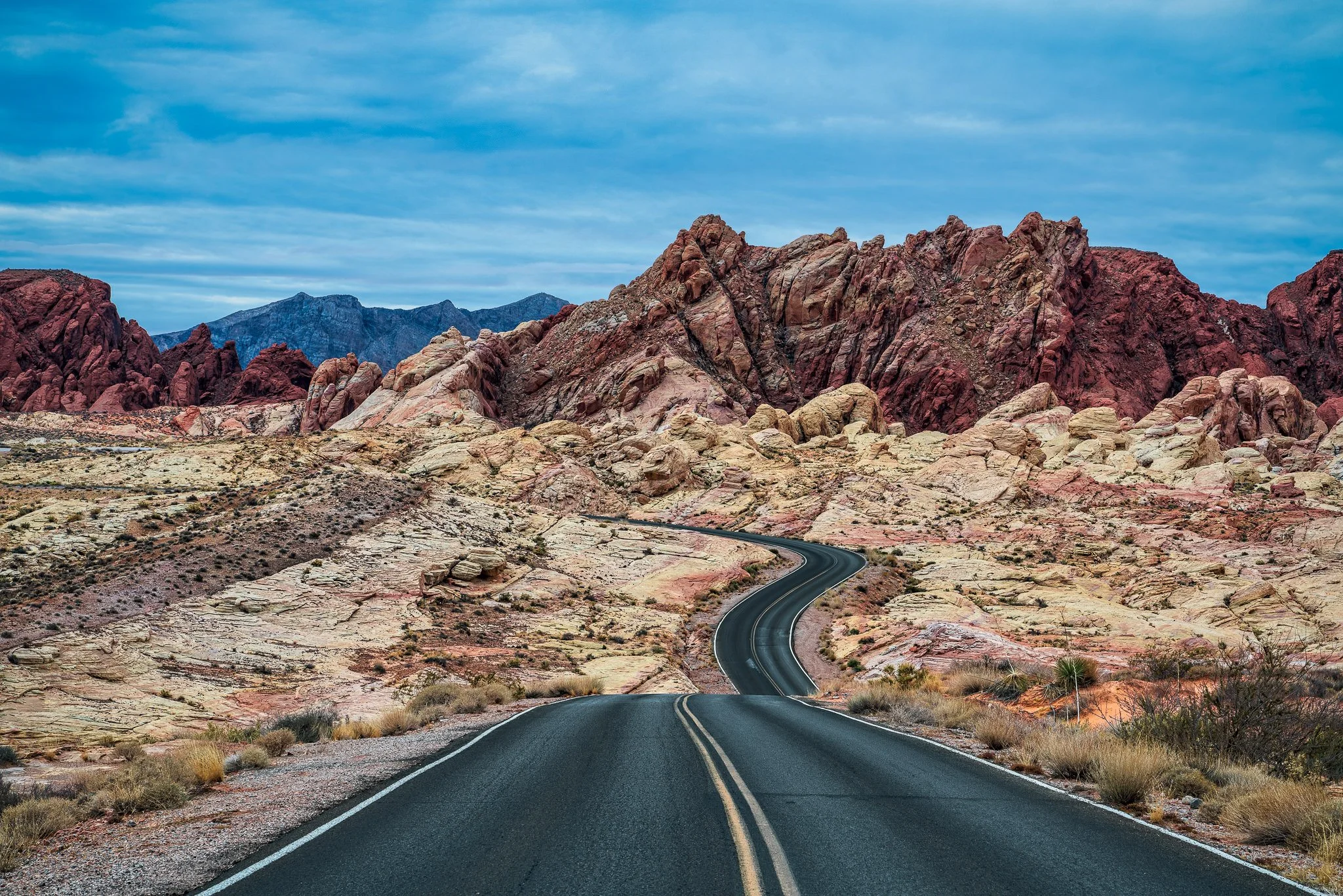 Make Roads Stand Out in Desert Landscapes