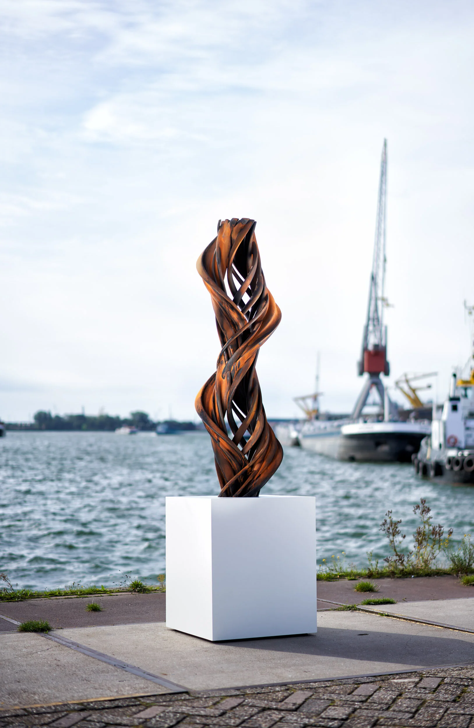 &nbsp;Flowing PillarYear: 2019 Materials: Corten Steel Dimensions: 495 x 317 x 1500 mm Photo: Eric Zee