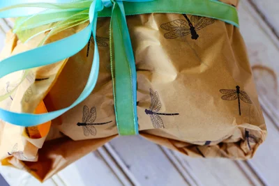 laurafullergiftwrap-4.jpg