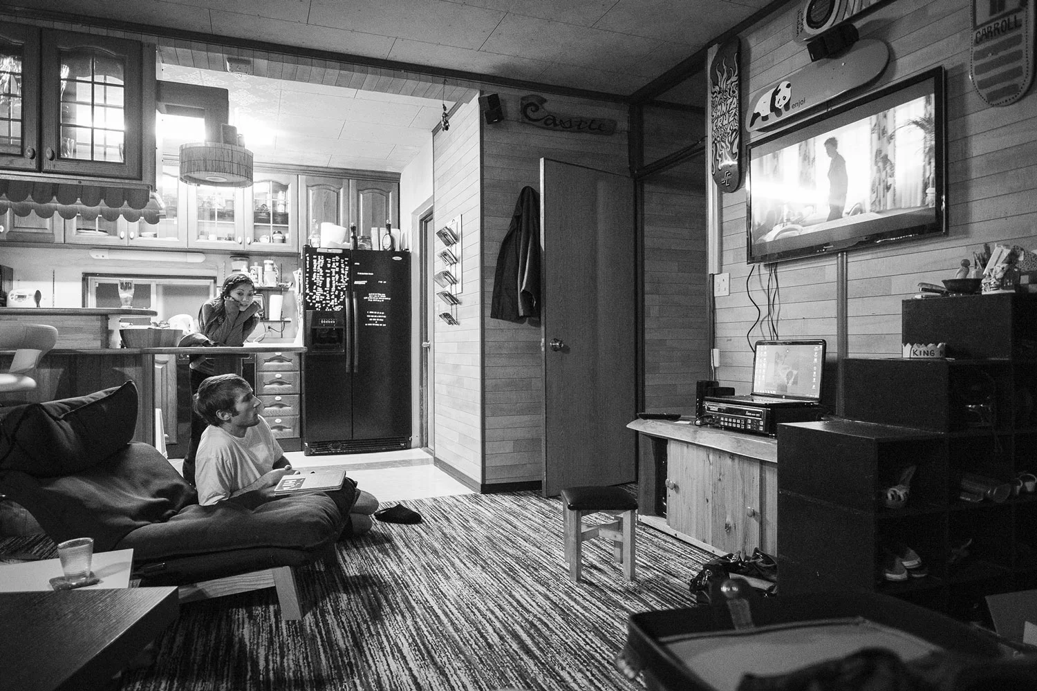 Fabian and Lindsy in their living room. 