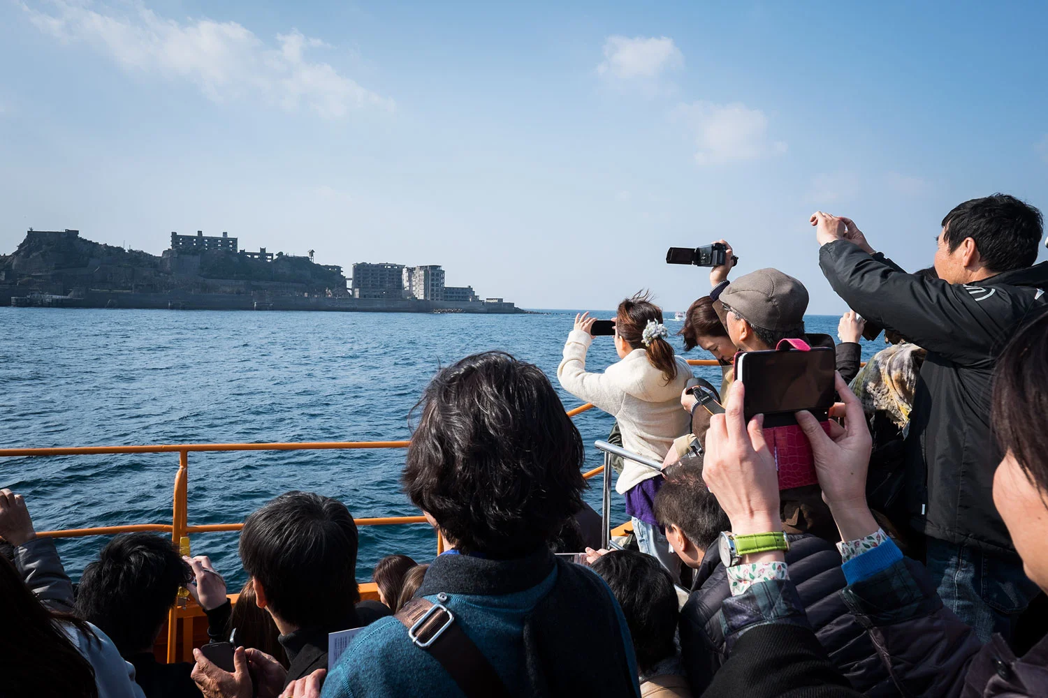 As soon as Gunkanjima was in sight, everyone unloaded the crap outta their cameras. 