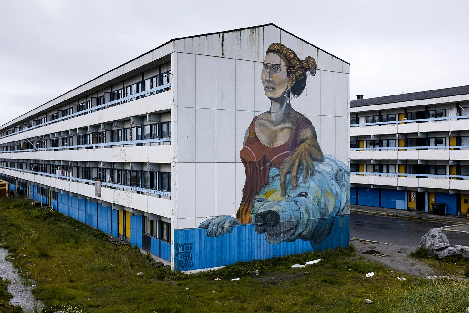 ciao, sono la parte con i prefabbricati di Nuuk