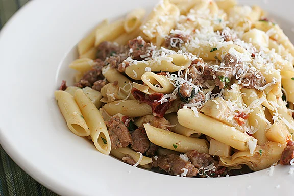 Pasta_with_Sausage_Artichokes_and_Sun-Dried_Tomatoes_recipe.jpg