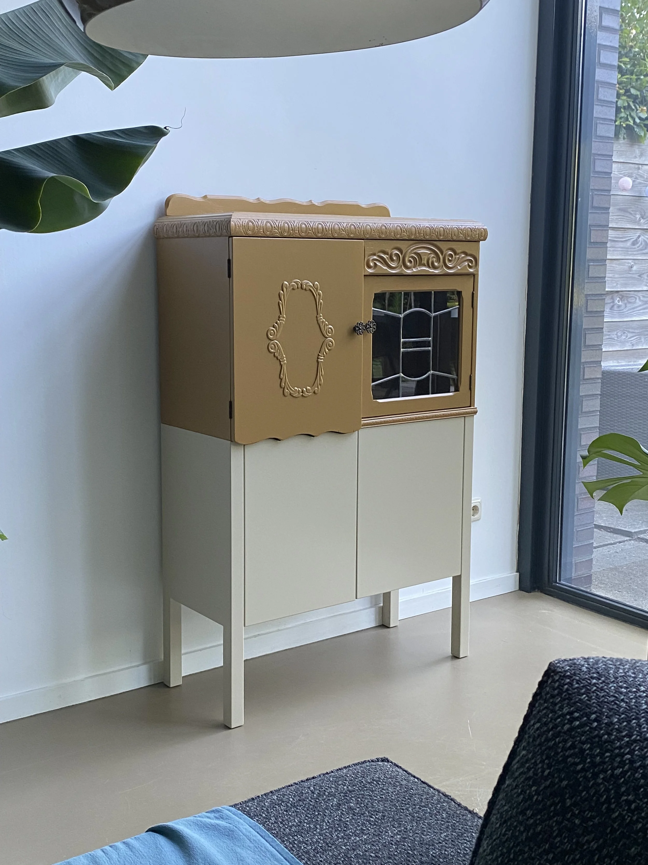Kast 196