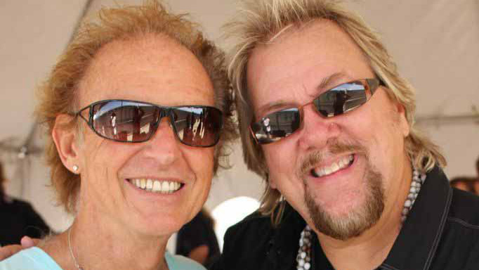 Gary Wright and David Pack candid Great shot 9 7 14 backstage by Joann Geffen.jpg