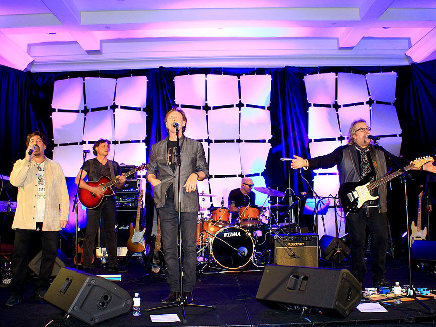  David performs with Richard Page and John Elefante. Also pictured: superstar drummer Kenny Aronoff
