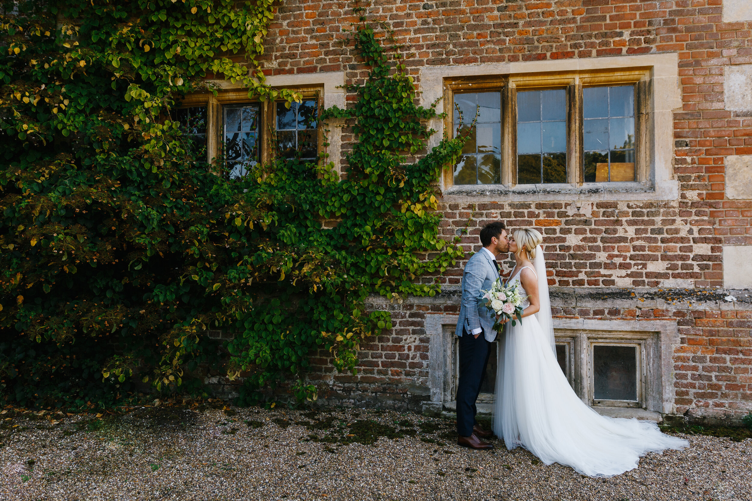 Danielle_and_Adam_Doddington_Hall_Emily_and_Katy_Photography_HIGHRES-50.jpg