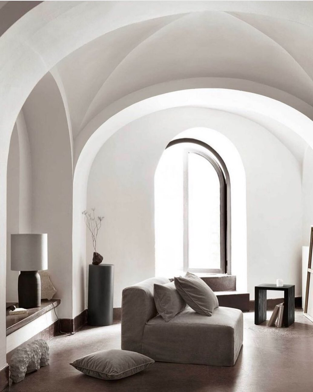 The Vault by @ark_and_friends // This stunning scene by @pernille.vest from the @tinekhomeofficial photoshoot &mdash; Could we please all get those vaulted ceilings and arches?