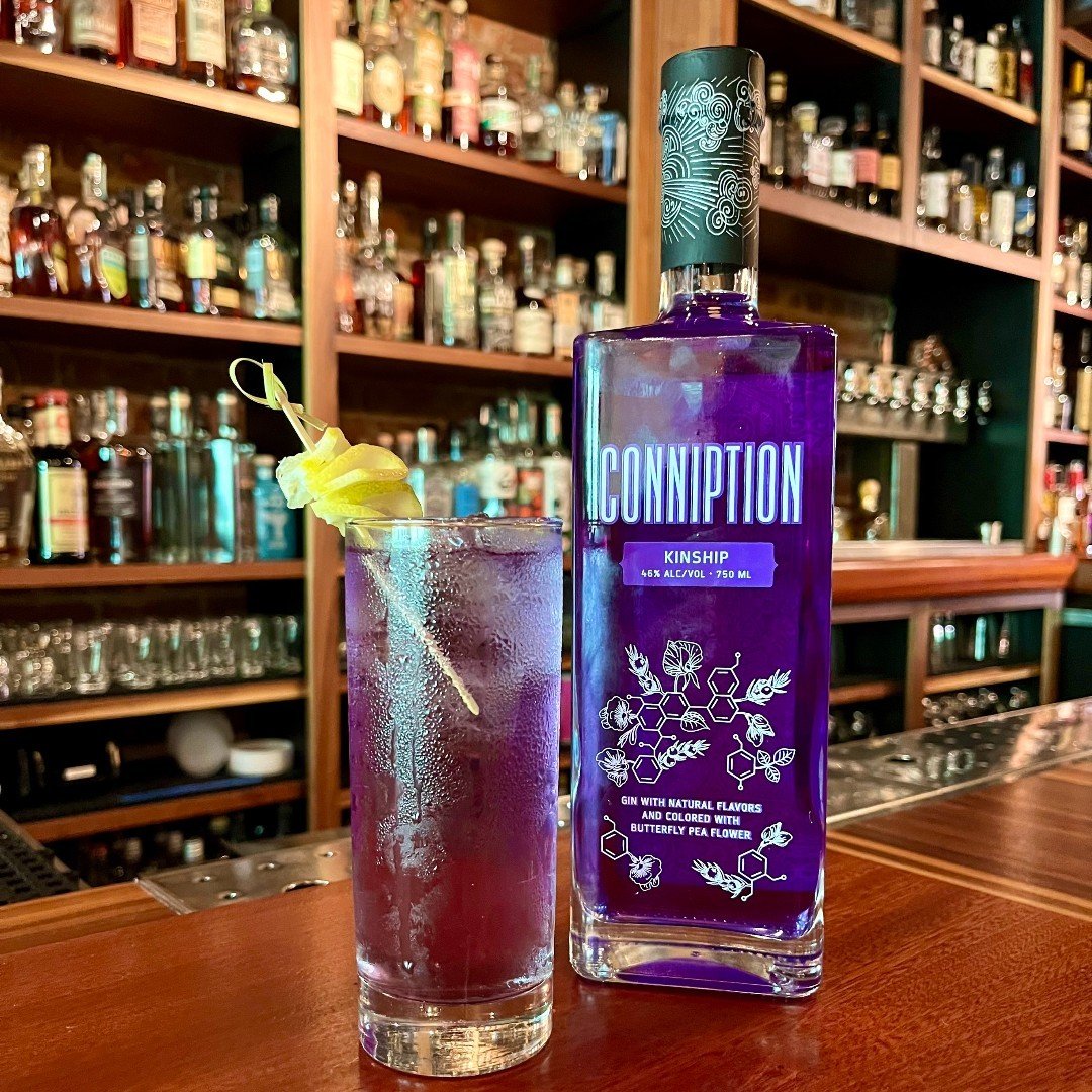 ✨💜 #ThirstyThursday 💜✨Pretty &amp; purple, this week&rsquo;s $10 feature cocktail is a gin &amp; tonic ft. Durham&rsquo;s very own @conniptiongin&rsquo;s Kinship Gin! Don&rsquo;t miss your chance to get a sip 😋 This yummy cocktail is only availabl