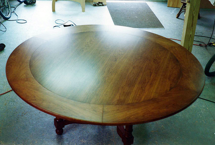 Cherry Round Leaf Extension Table
