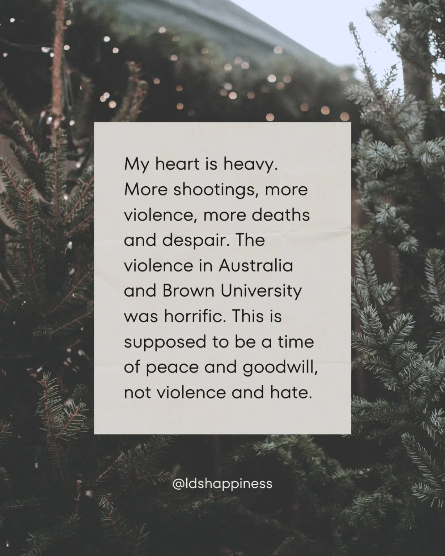 This Christmas, be a true disciple of Jesus Christ 💕 My heart has been so heavy with the violence in the world but there is always peace and hope in Jesus Christ. As we follow Him, we can truly change the world! 

#christmas #discipleofchrist #comeu
