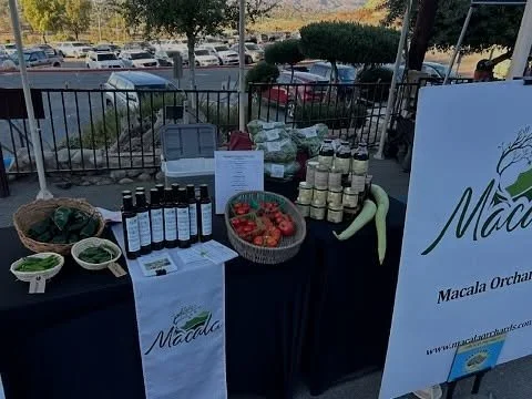 We had a great time @thebertlingranch market at the Ramona Bowl and are grateful for our customers who came by to see us and brought their friends! We love our local community!

We still have some soup greens available for sale on our website if anyo