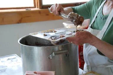 383_Dela_filling_mold_cu_1.jpg
