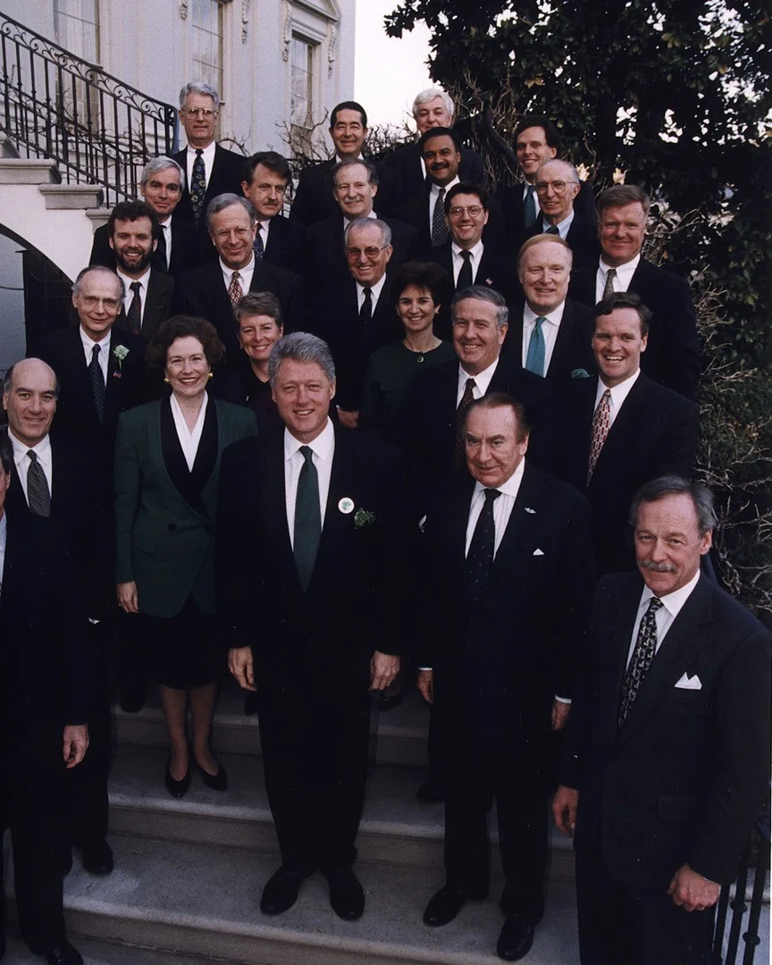 Photo 6 GROUP_PIC_WITH_BILL_CLINTON.jpg