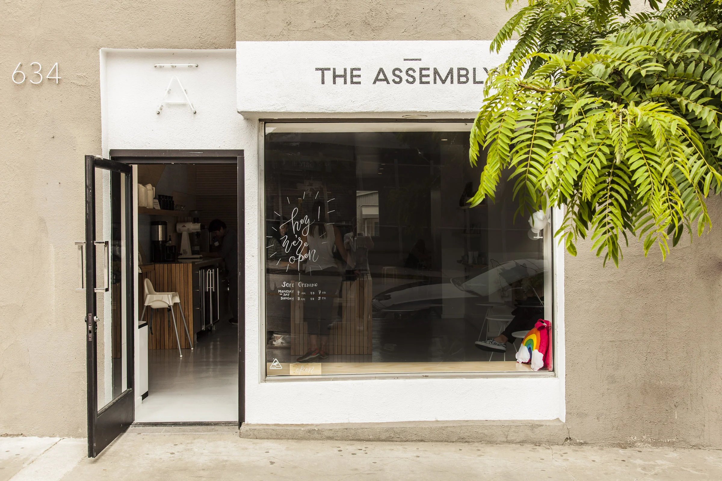 aaron_shinn-the_assembly_cafe-061015-7926.jpg