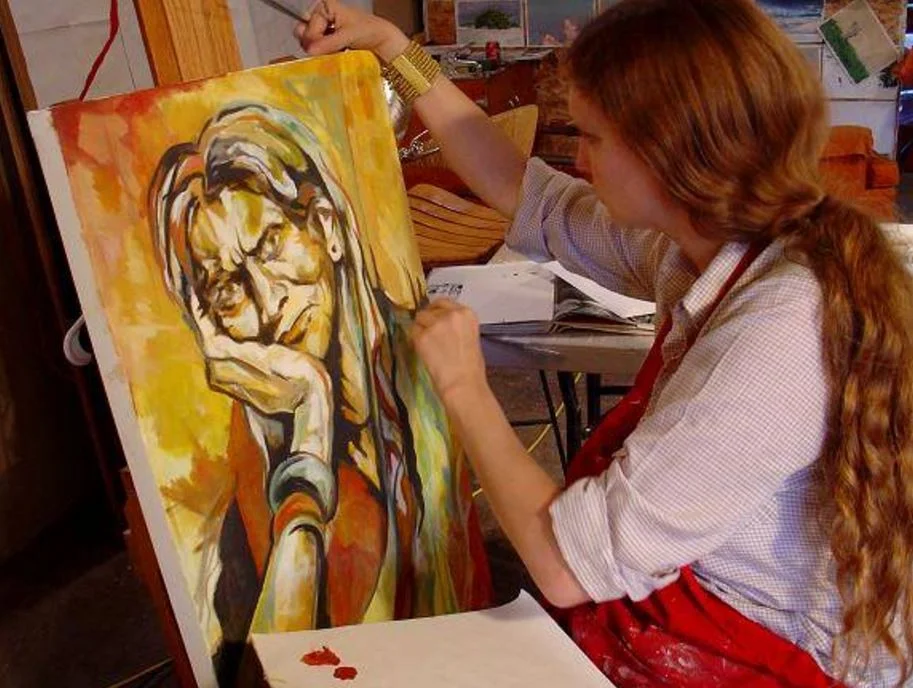 Painting at the Mano y Mente studio, 2008.