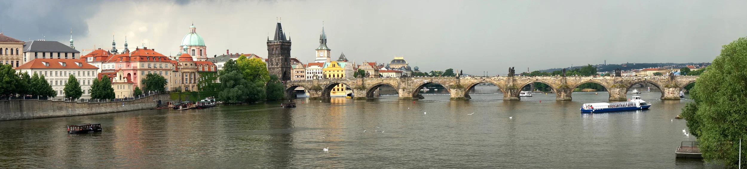 Charles Bridge.jpg