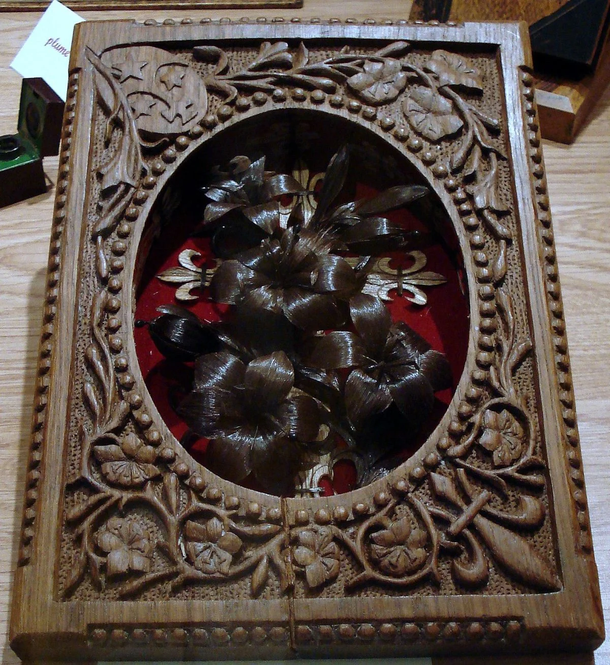 A souvenir made from the hair of Louis Martin after the custom of the time