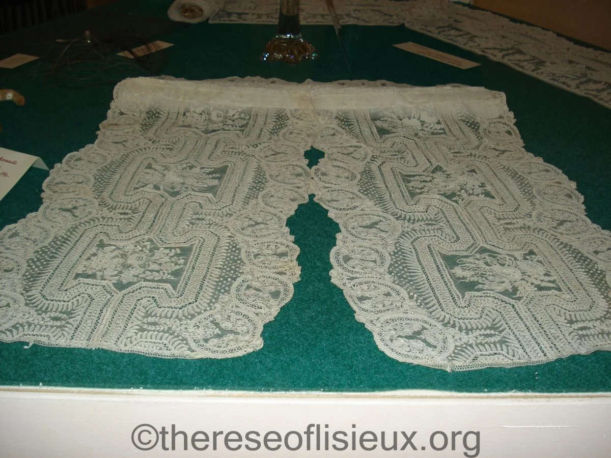 Alencon lace of the 19th century such as Zelie Martin manufactured