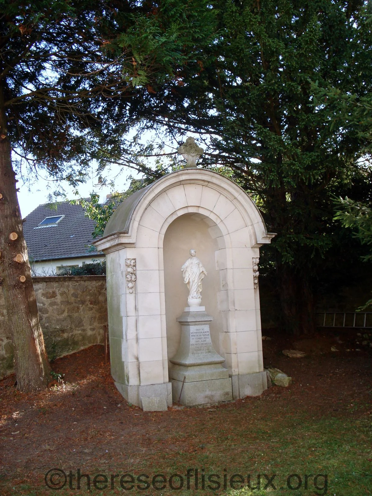 Statue of the Virgin of the Smile in Louis Martin's pavilion, Alencon