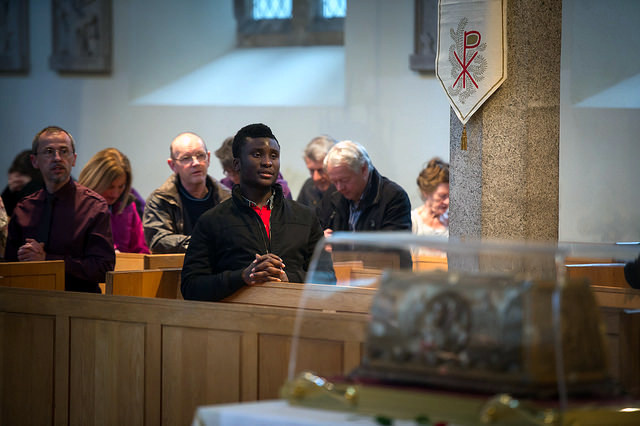 People praying in the presence of the reliquary of Blessed Louis and Zelie Martin n the Cathedral at Plymouth, May 15, 2015. Photo courtesy of the Catholic Bishops of England and Wales.