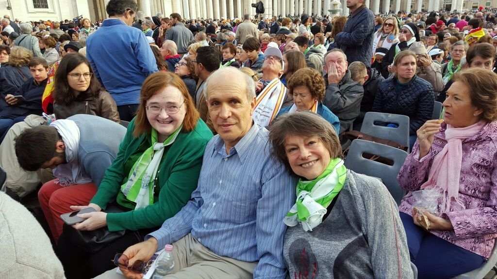 With Jon Frankle and Lorraine Hirsch, seated in St. Peter's Square, October 18, 2015