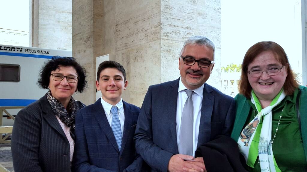 With the family of Pietro Schiliro, whose healing was the beatification miracle for Sts. Louis and Zelie