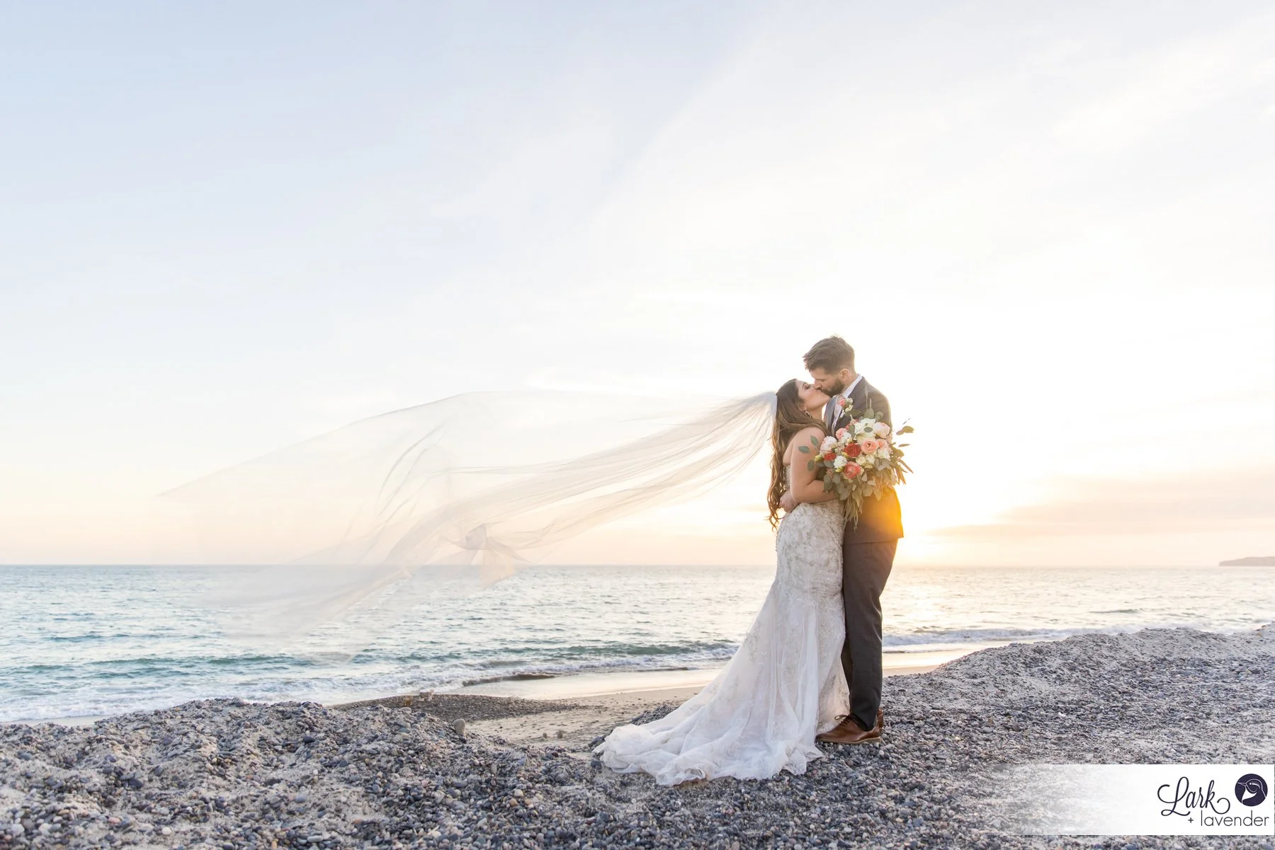 Sunkissed & Golden Ole Hanson Beach Club Wedding in San Clemente, CA