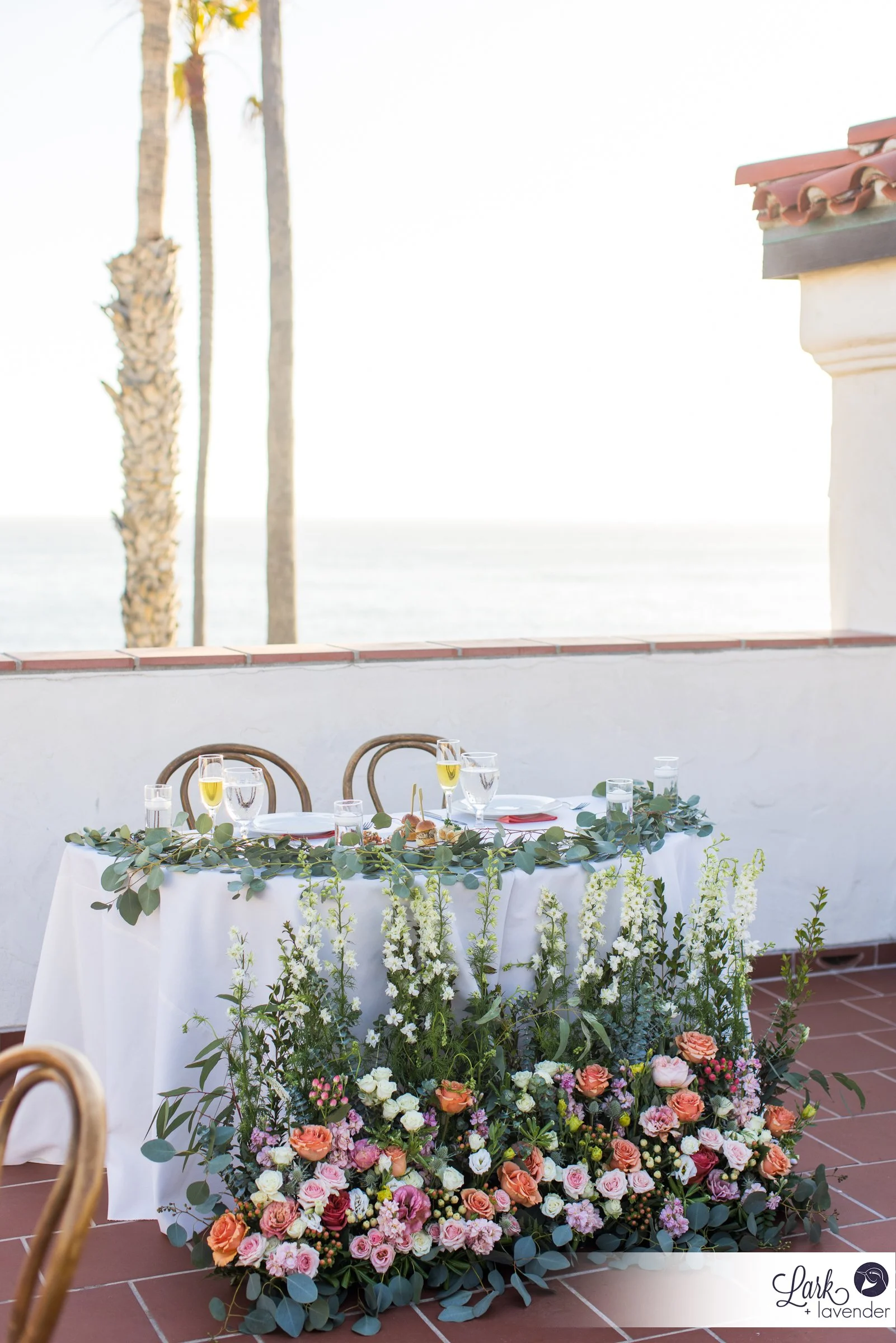 Sunkissed & Golden Ole Hanson Beach Club Wedding in San Clemente, CA