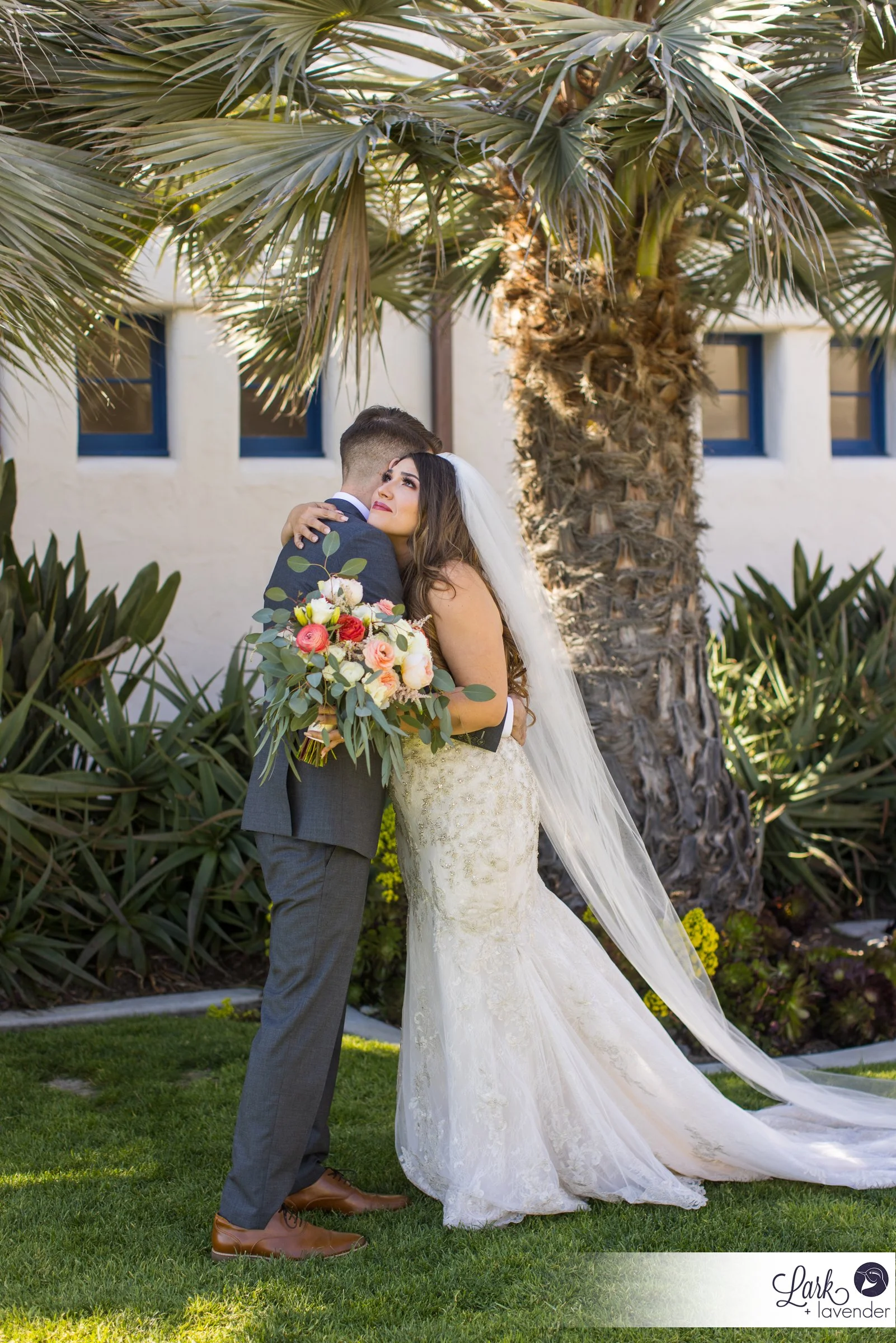 Sunkissed & Golden Ole Hanson Beach Club Wedding in San Clemente, CA