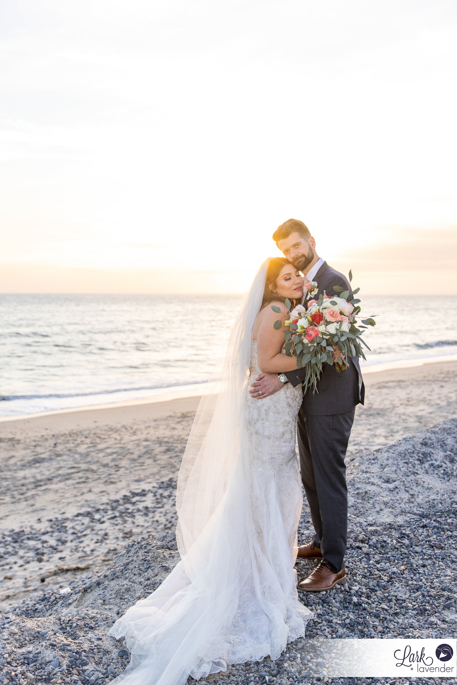 Sunkissed & Golden Ole Hanson Beach Club Wedding in San Clemente, CA