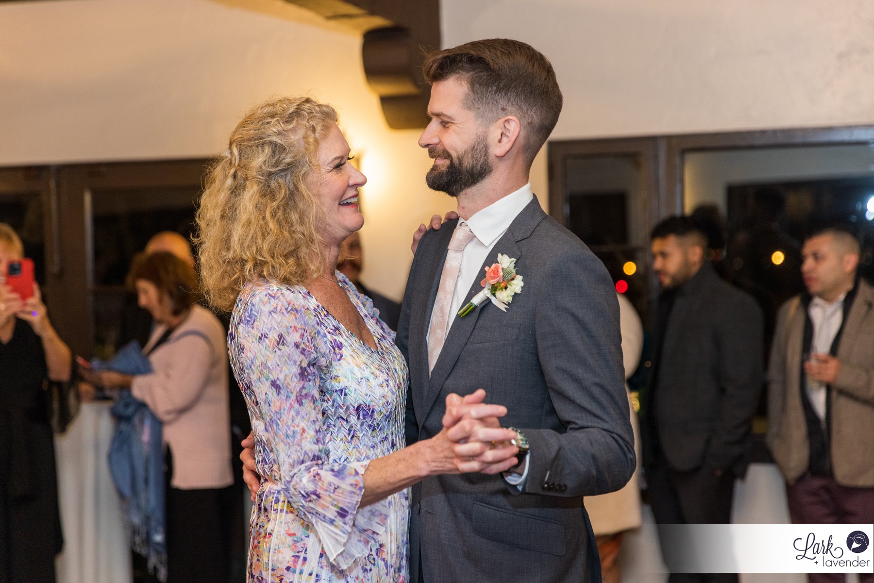 Sunkissed & Golden Ole Hanson Beach Club Wedding in San Clemente, CA