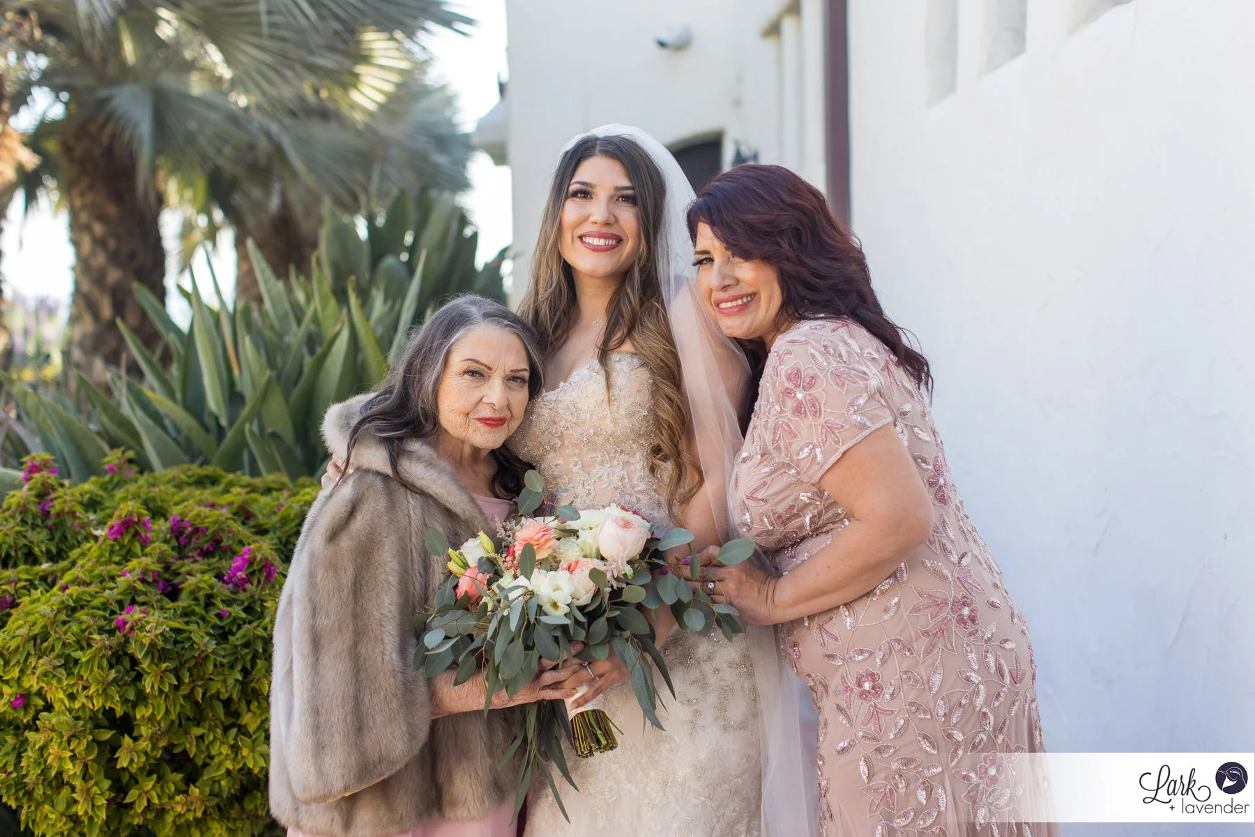 Sunkissed & Golden Ole Hanson Beach Club Wedding in San Clemente, CA