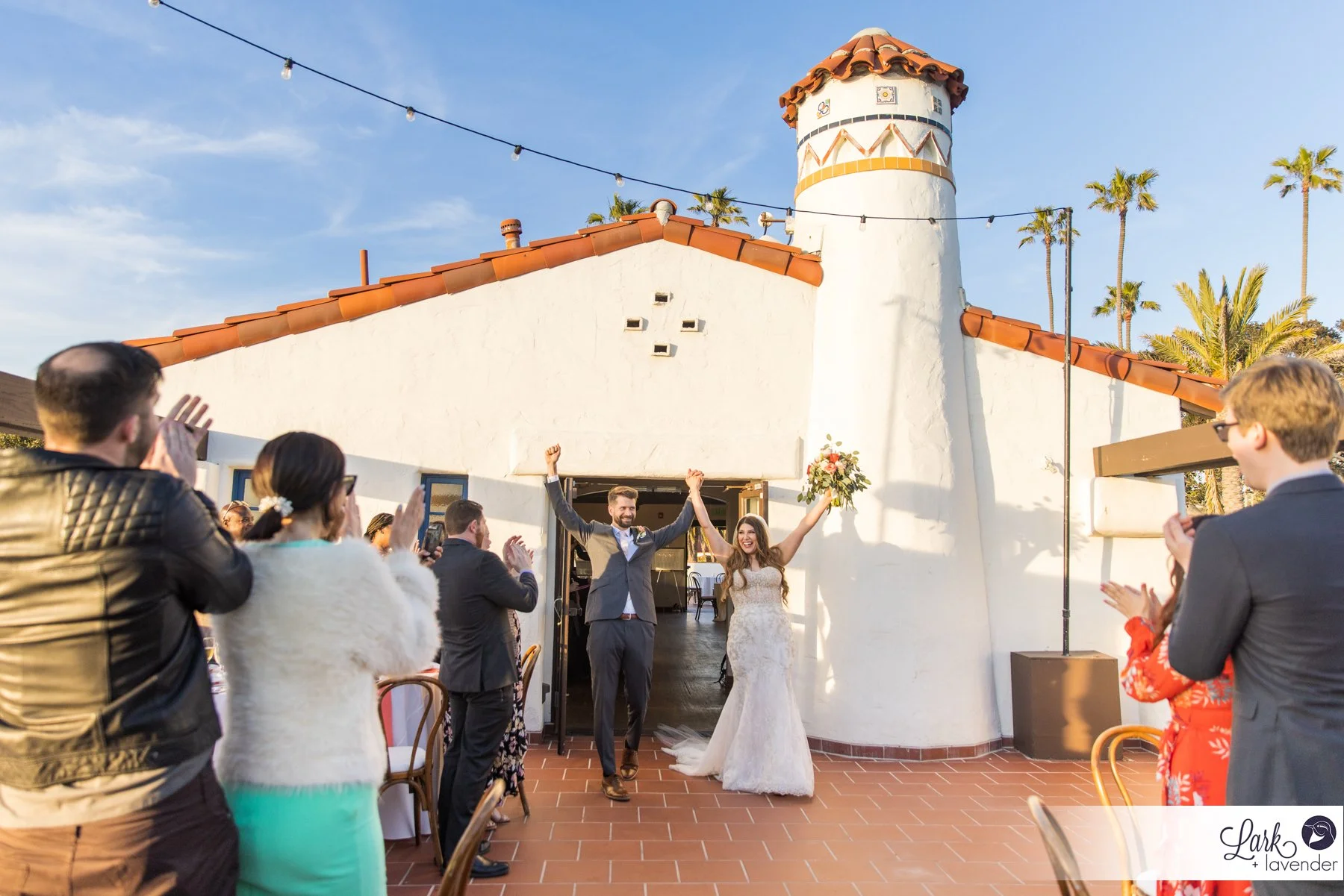 Sunkissed & Golden Ole Hanson Beach Club Wedding in San Clemente, CA