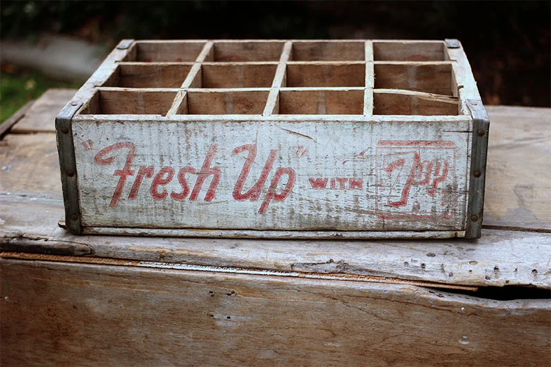 FRESH UP WITH 7UP W/12 DIVIDERS - $10