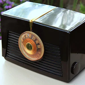 1949 - RCA RADIO - $20 MORE DETAILS & PICS...