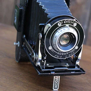 1937 KODAK SENIOR 620 - $20 MORE DETAILS & PICS...