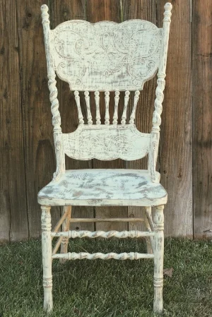 Farm House Chair RENT FOR $25 MORE DETAILS & PICS...