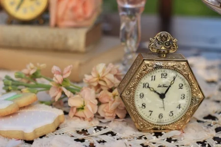 CLOCKS - $3-$15 EACH MORE DETAILS & PICS...